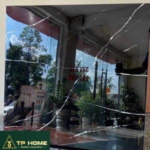 Gạch 80x80 đen vân trắng